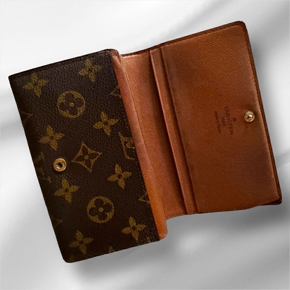Louis Vuitton Monogram Porte-Monnaie Billets Tresor Wallet (authentic) - Picture 3 of 16